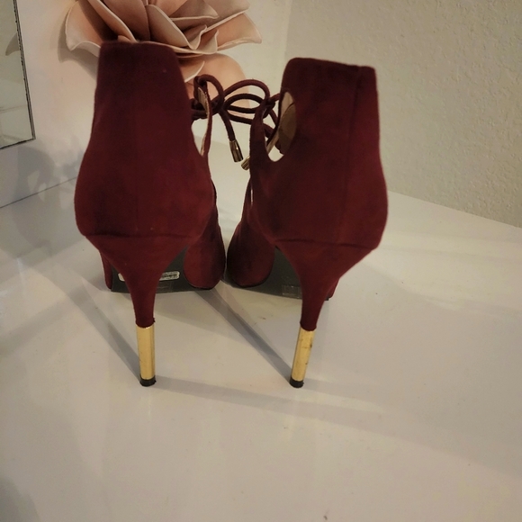 🌟Burgundy / red open toe heels 🌟 - Picture 4 of 5